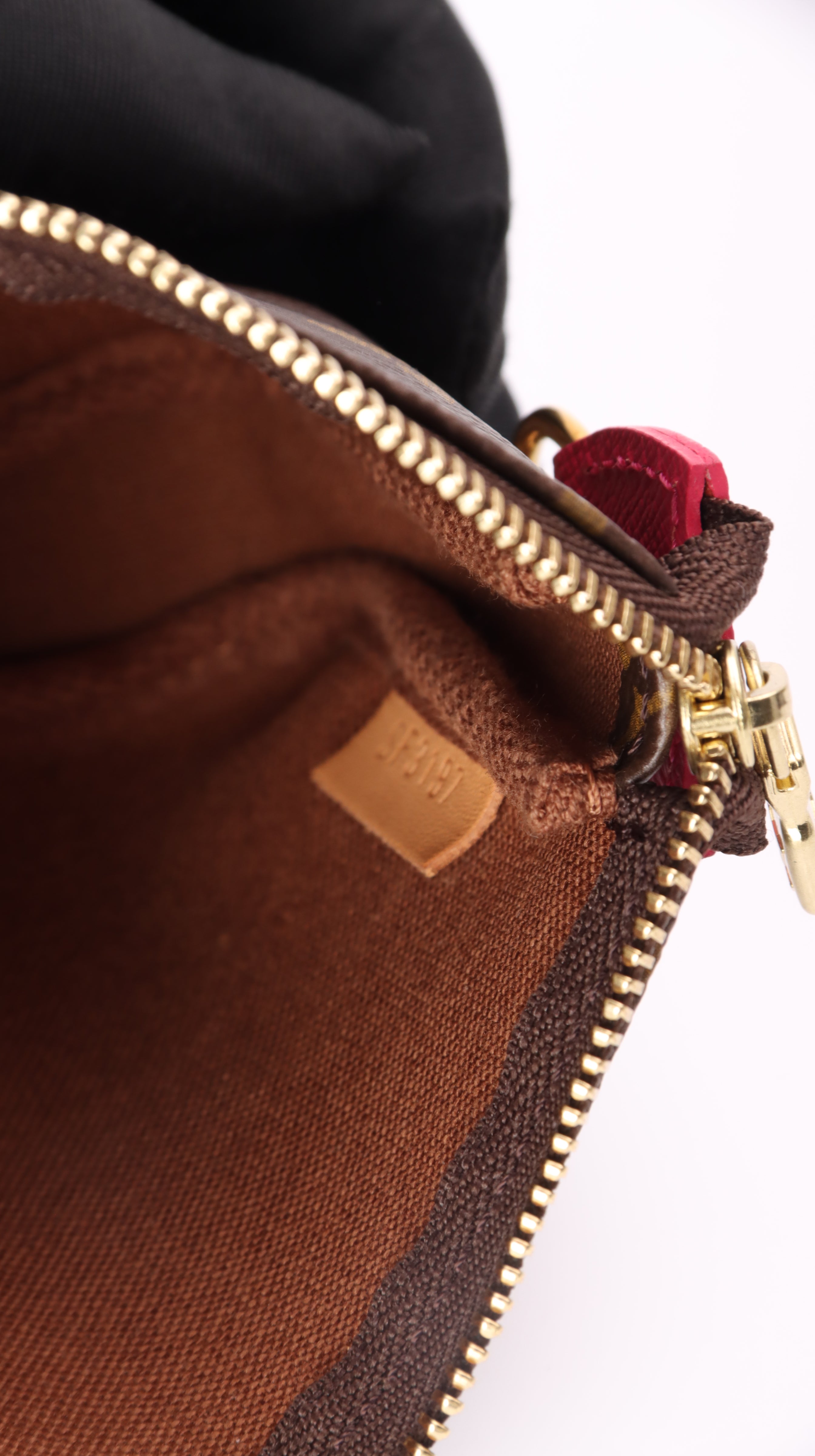 Louis Vuitton Pochette Accessoire - Brown