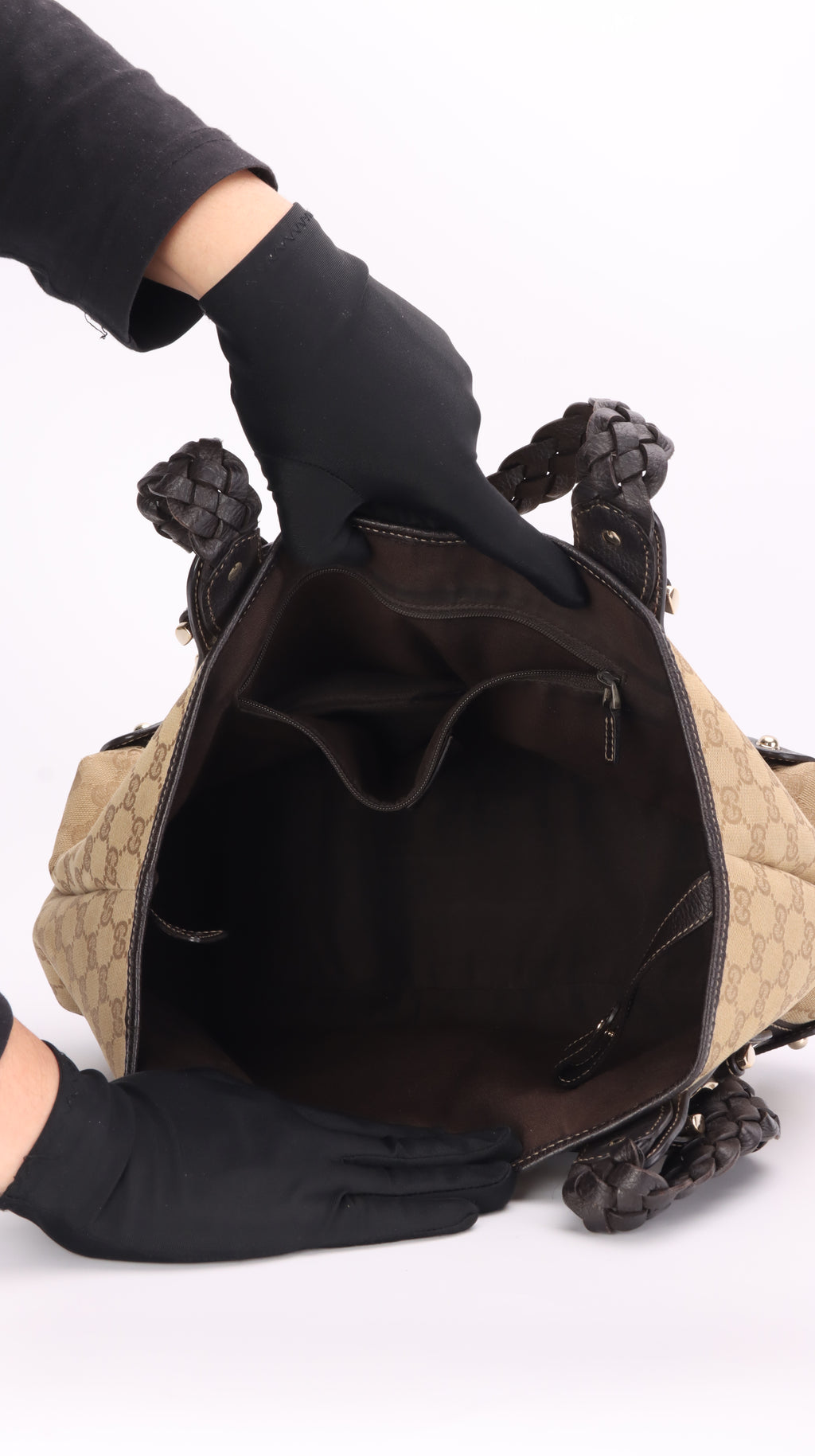 Gucci Pelham Shoulder Bag Beige