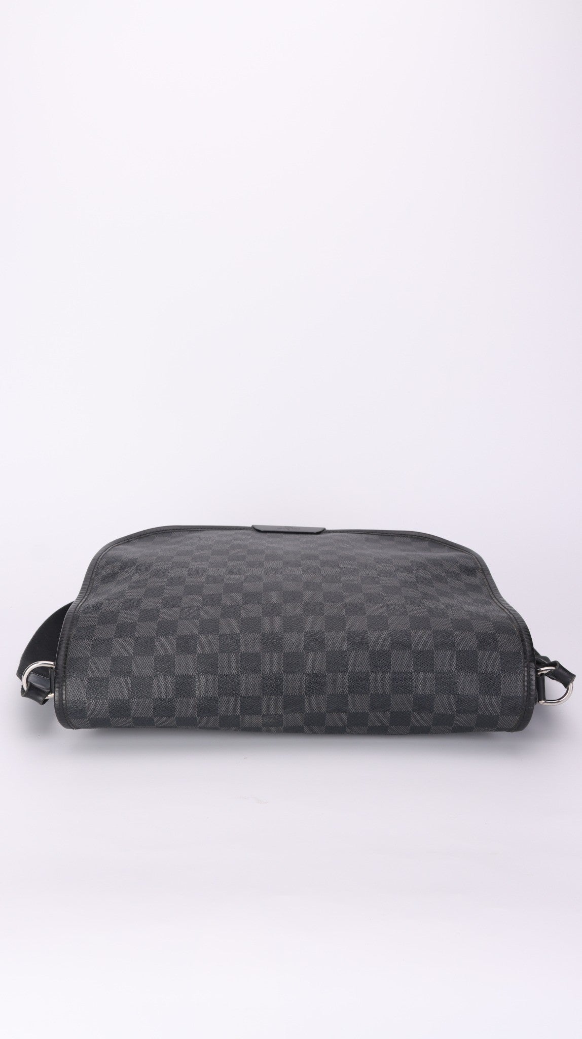 Louis Vuitton Messenger Shoulder Bag - Black