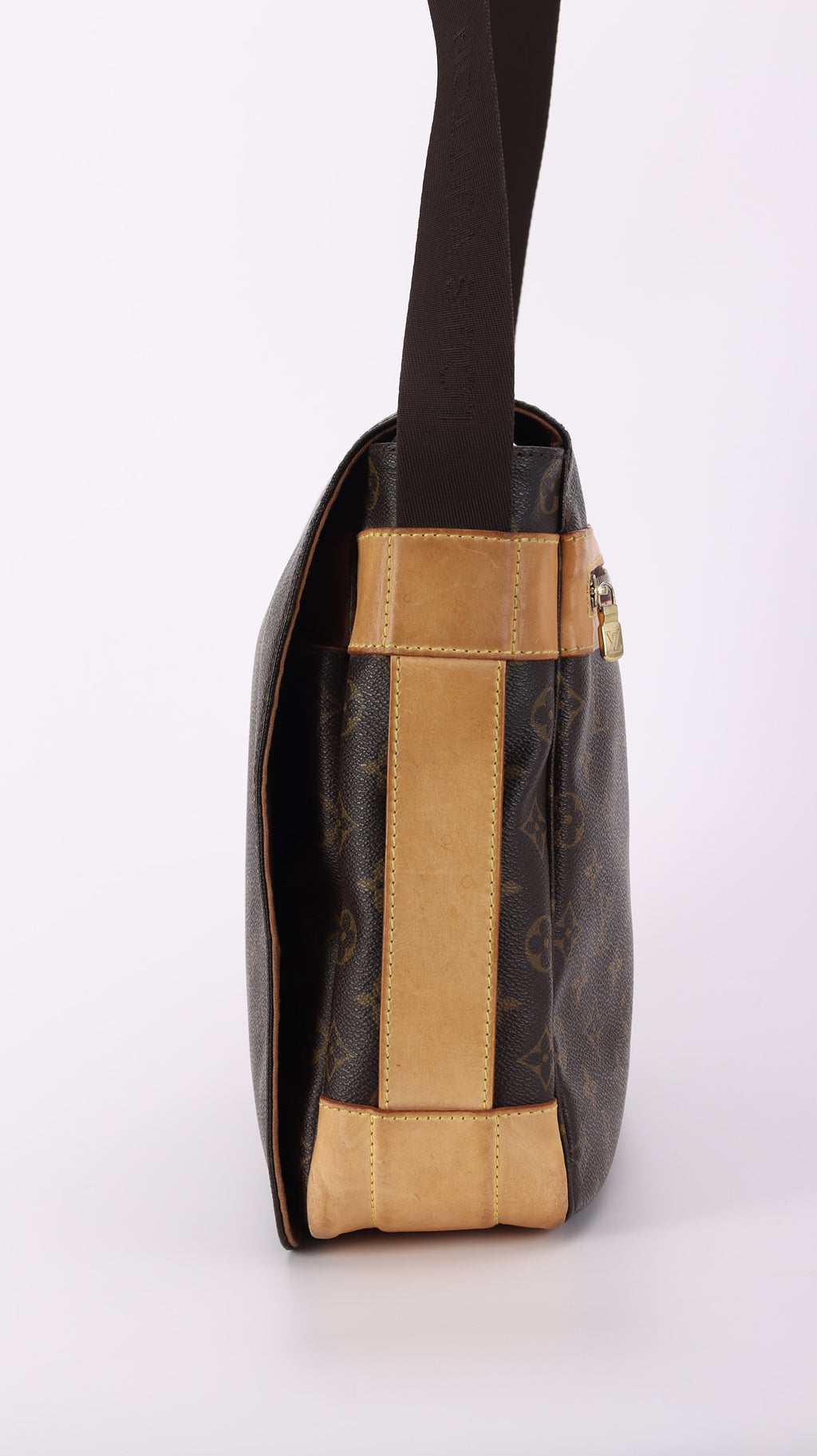Louis Vuitton Messenger Shoulder Bag - Monogram