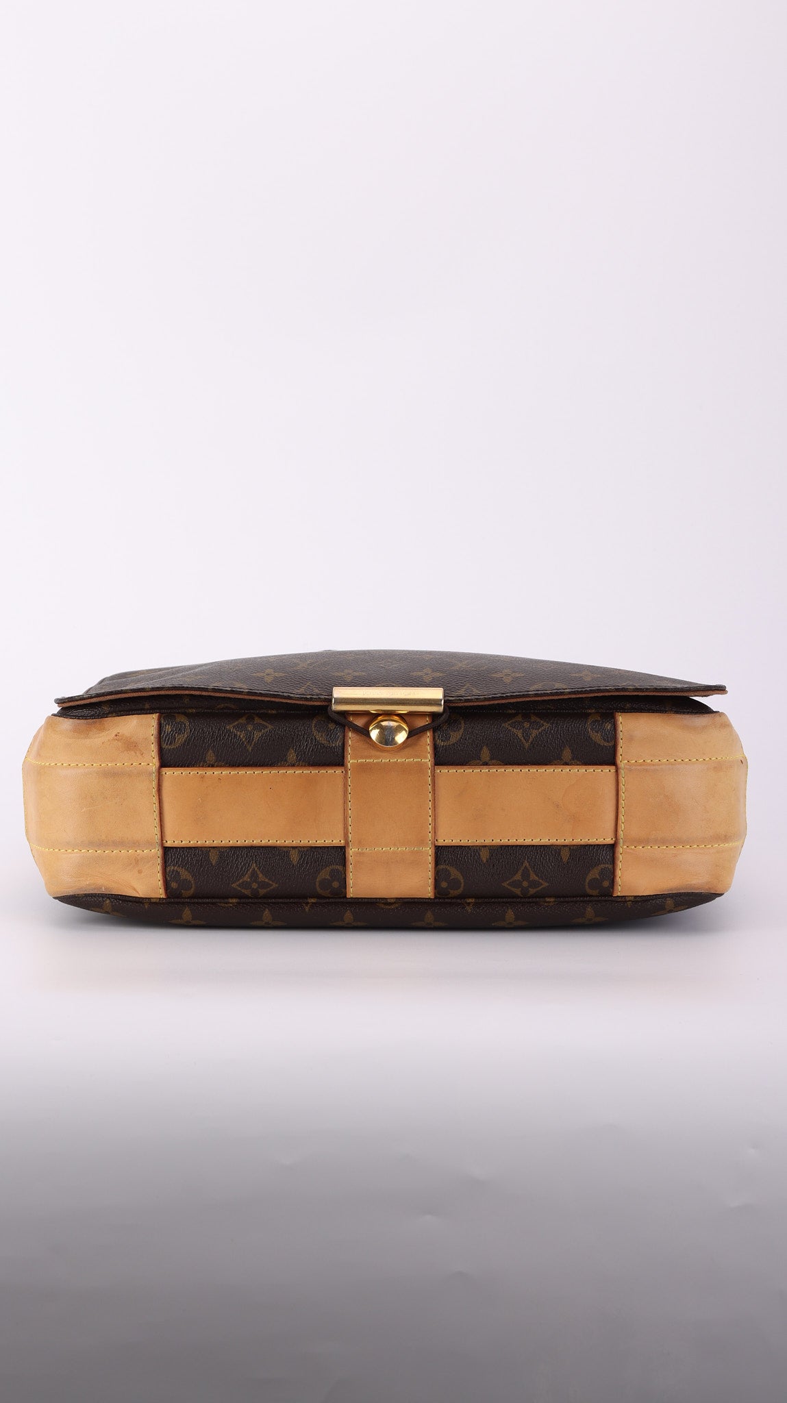 Louis Vuitton Messenger Shoulder Bag - Monogram