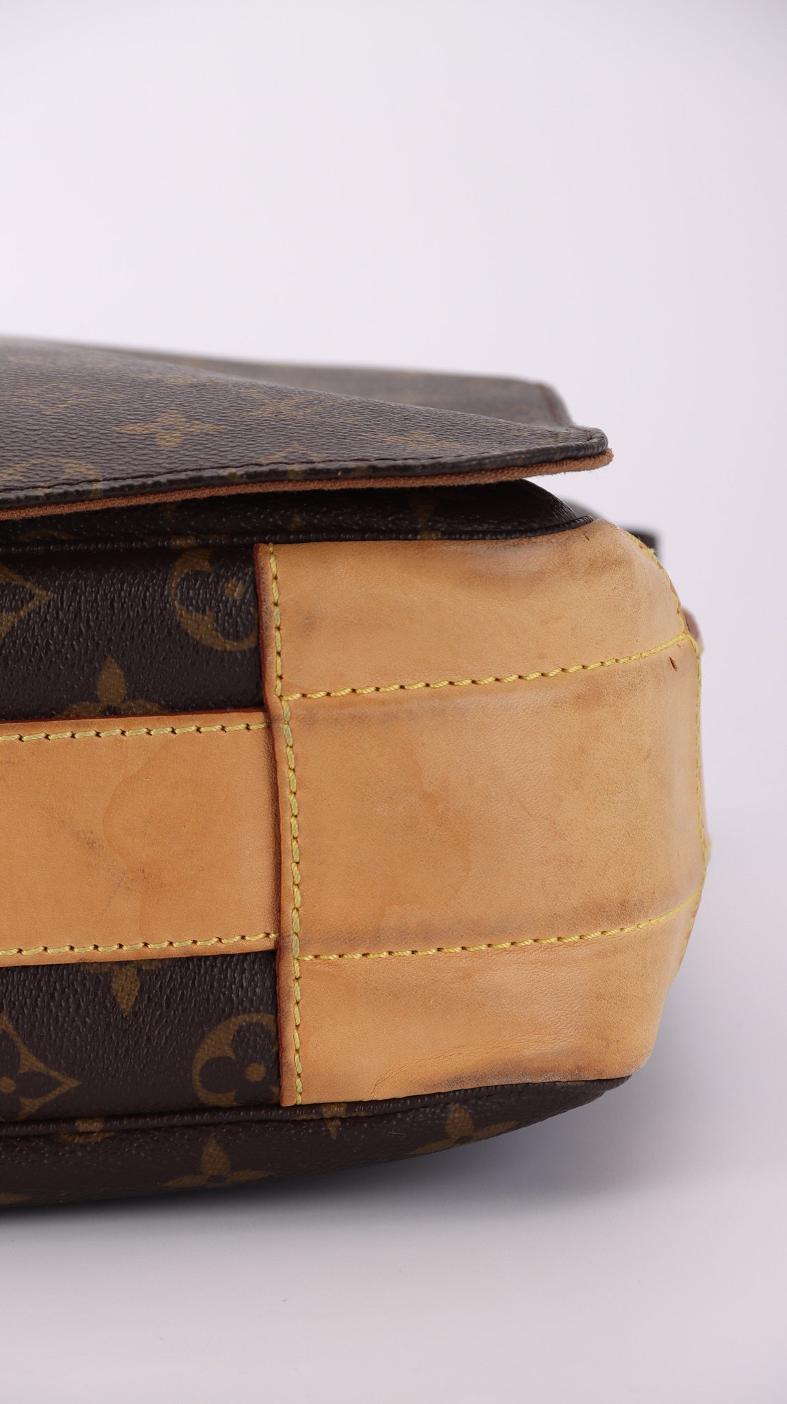 Louis Vuitton Messenger Shoulder Bag - Monogram