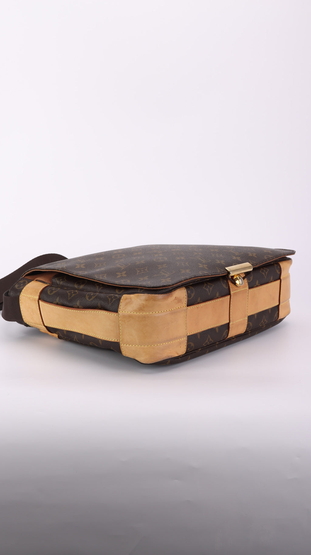 Louis Vuitton Messenger Shoulder Bag - Monogram
