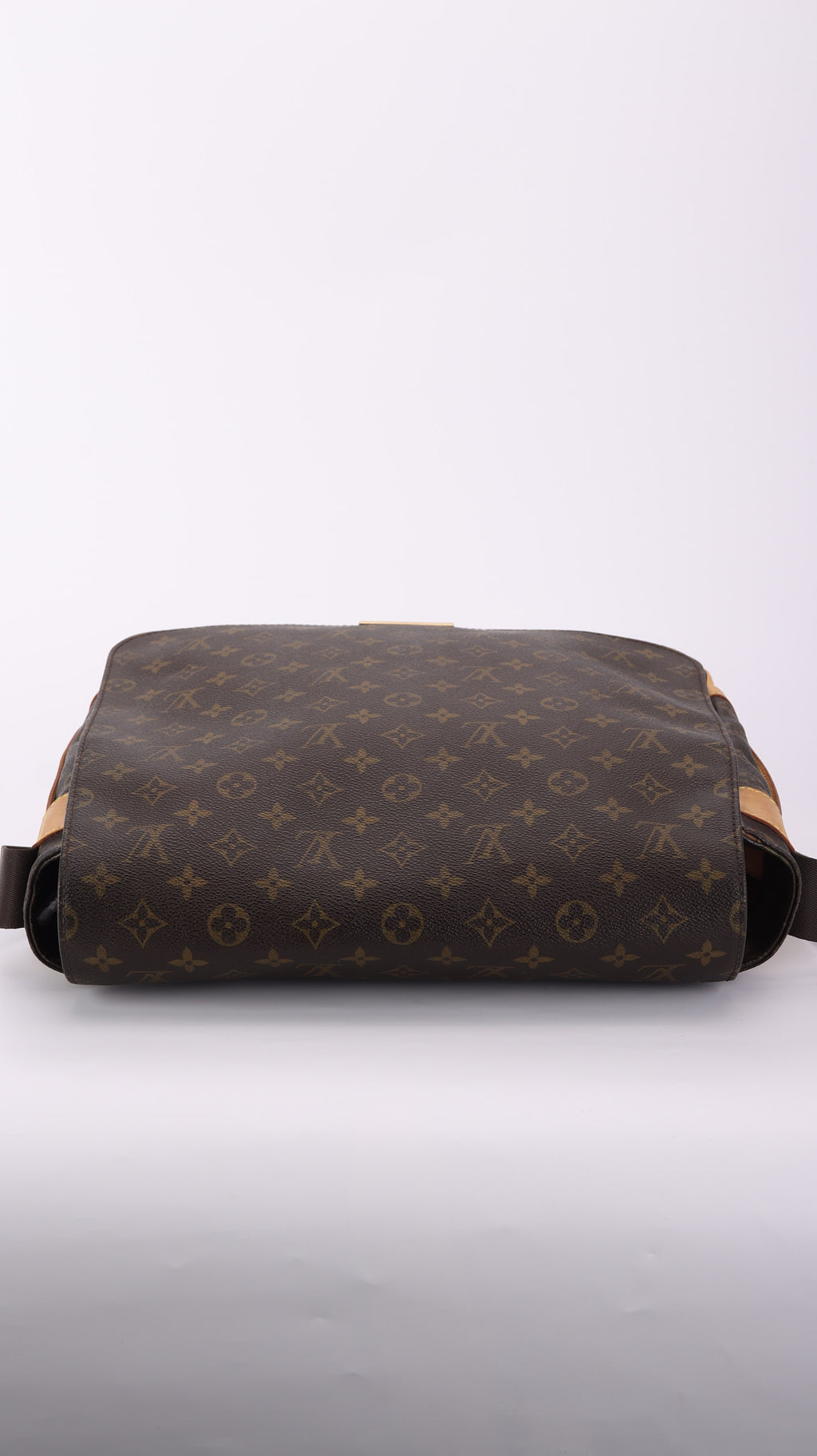 Louis Vuitton Messenger Shoulder Bag - Monogram