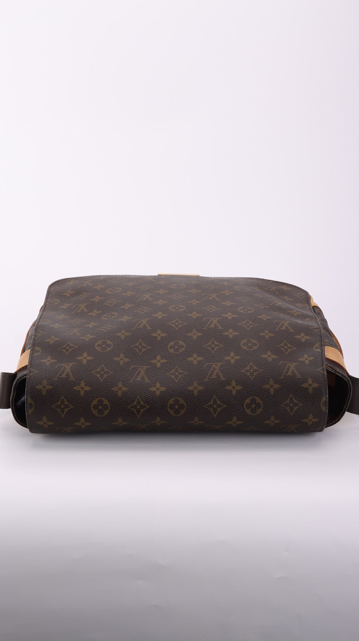 Louis Vuitton Messenger Shoulder Bag - Monogram