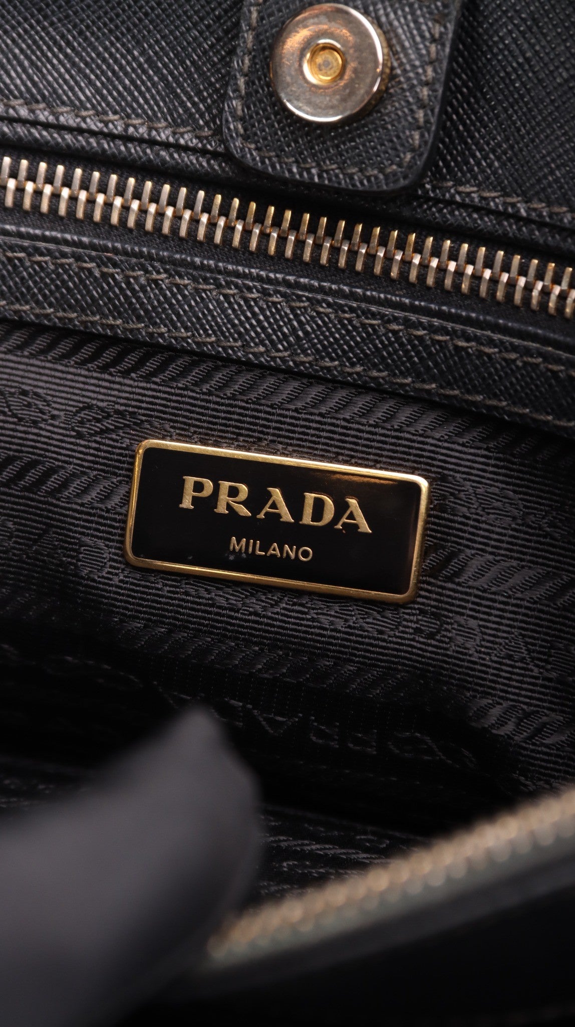 Prada Galleria Saffiano Shoulder Bag - Black