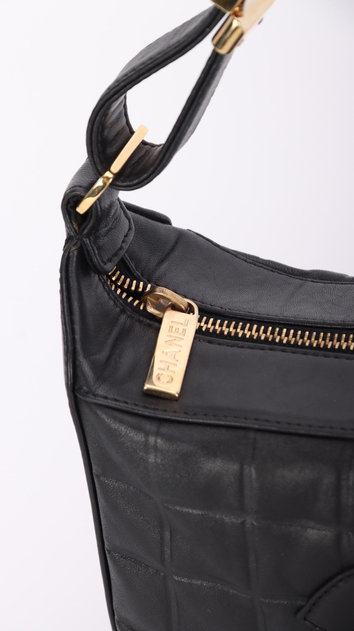 Chanel Cocolate Shoulder Bag - Black