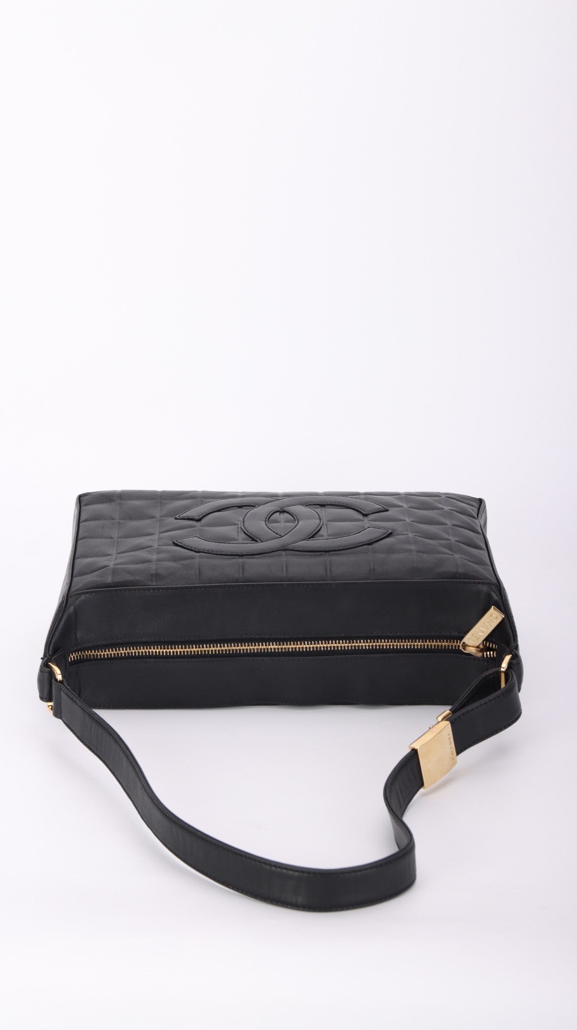 Chanel Cocolate Shoulder Bag - Black