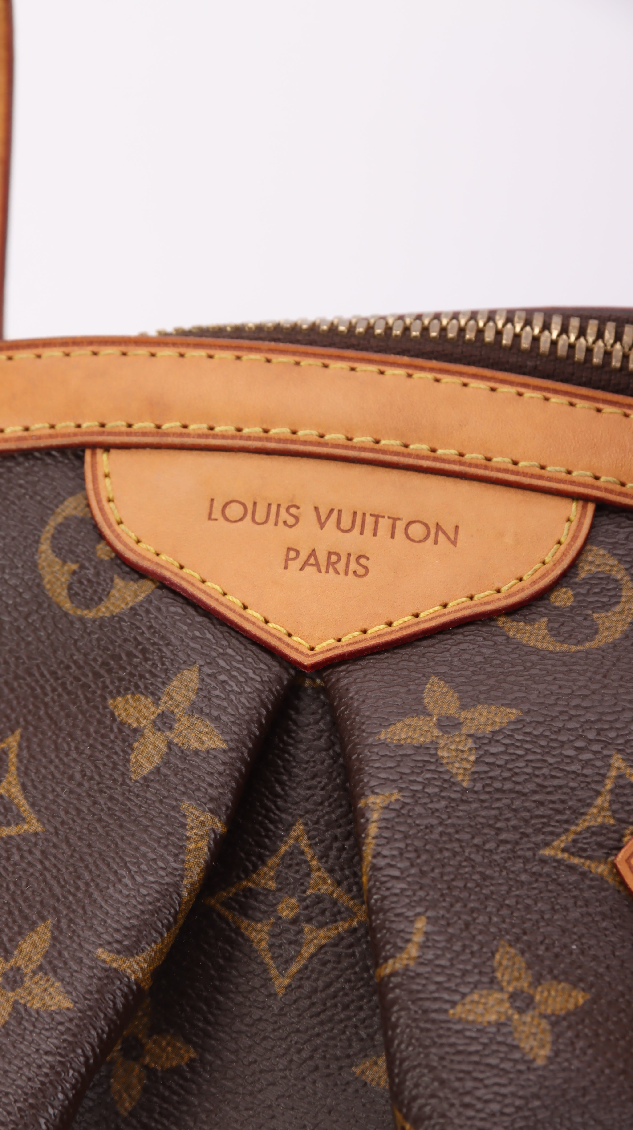 Louis Vuitton Shoulder Bag - Brown