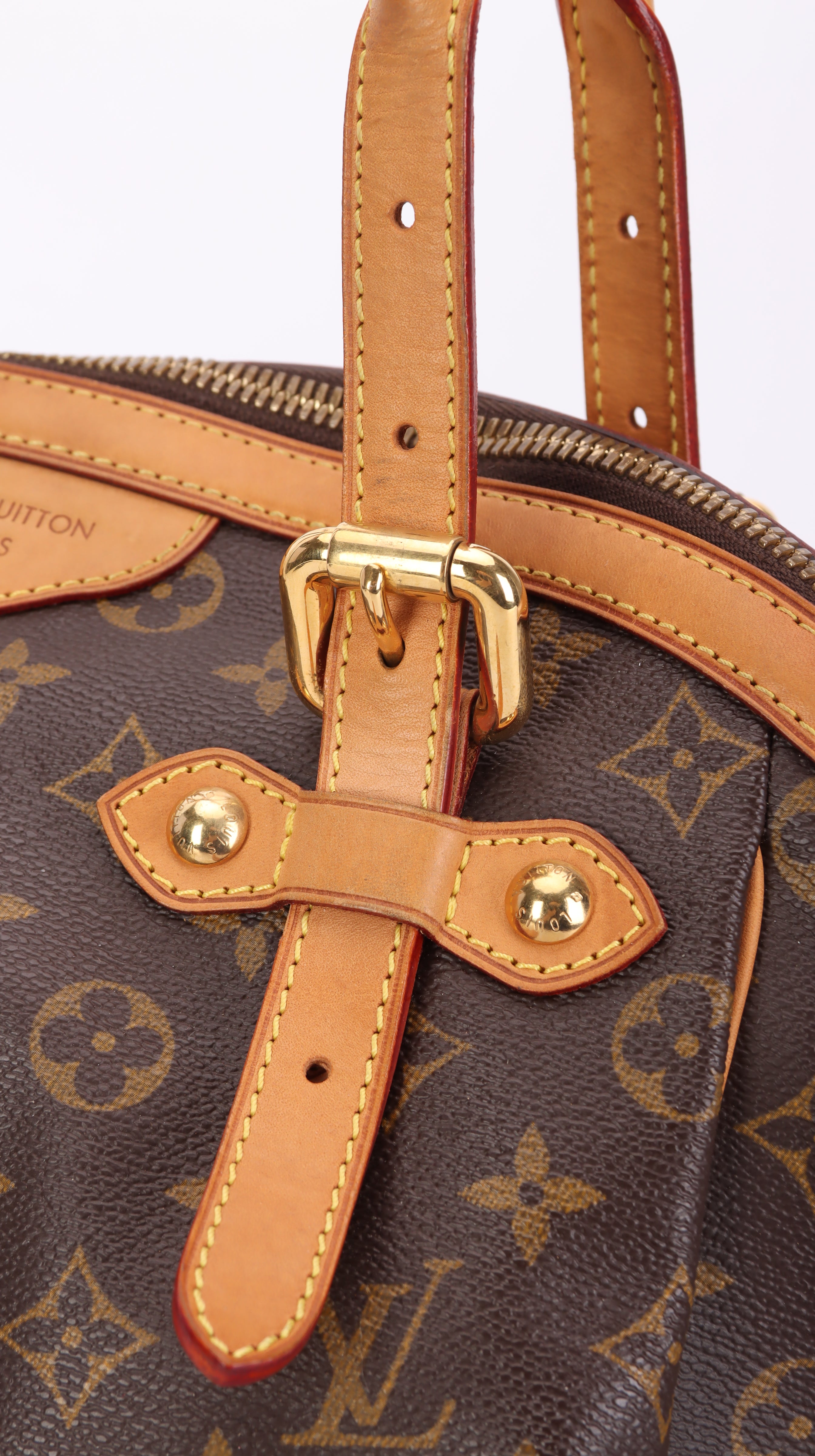 Louis Vuitton Shoulder Bag - Brown