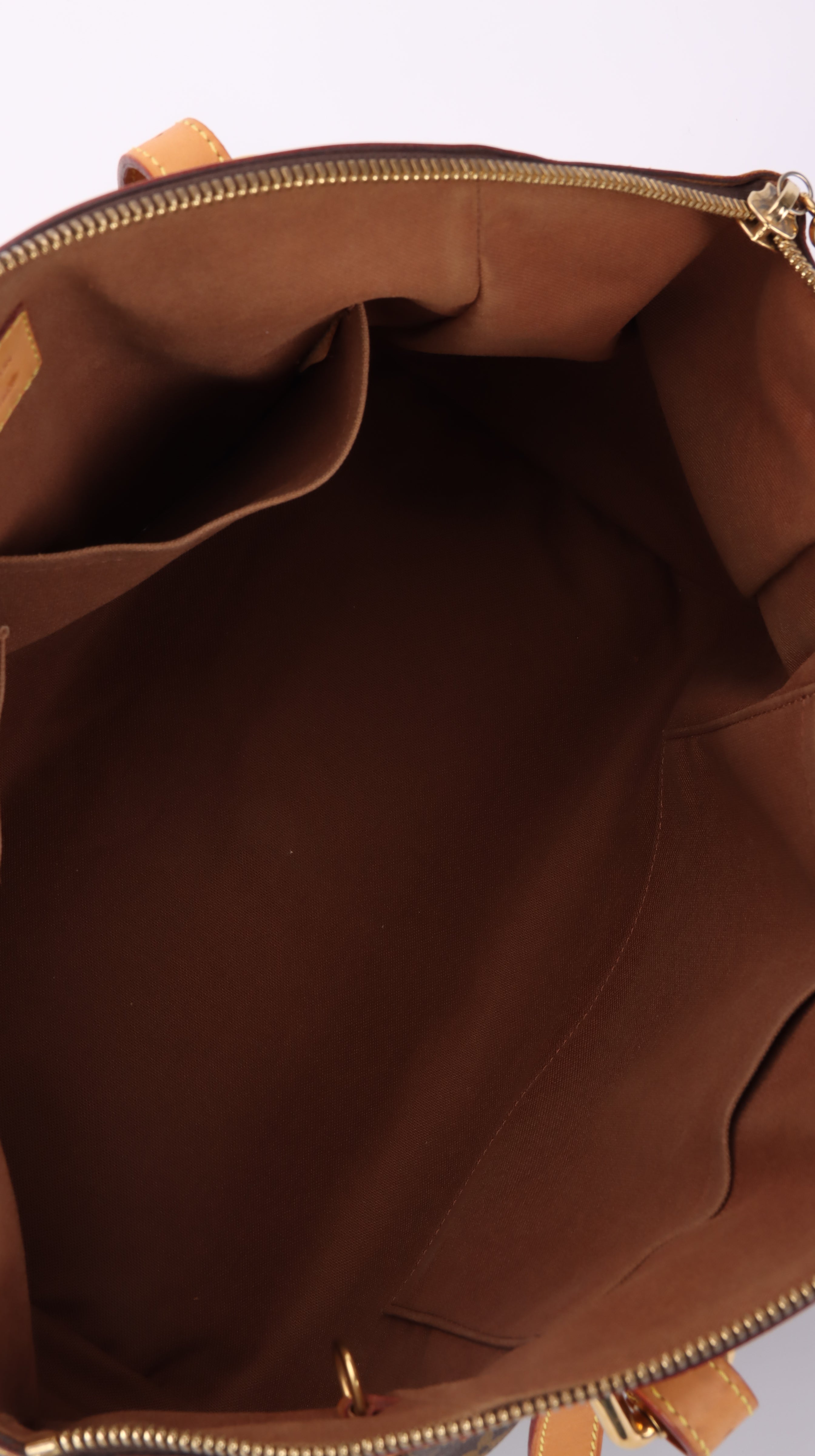 Louis Vuitton Shoulder Bag - Brown