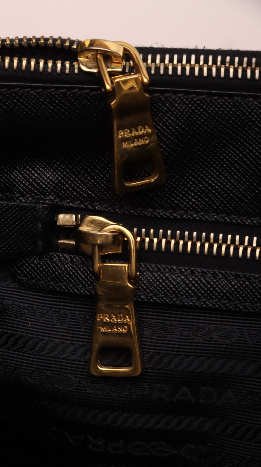 Prada Galleria Saffiano Shoulder Bag - Black