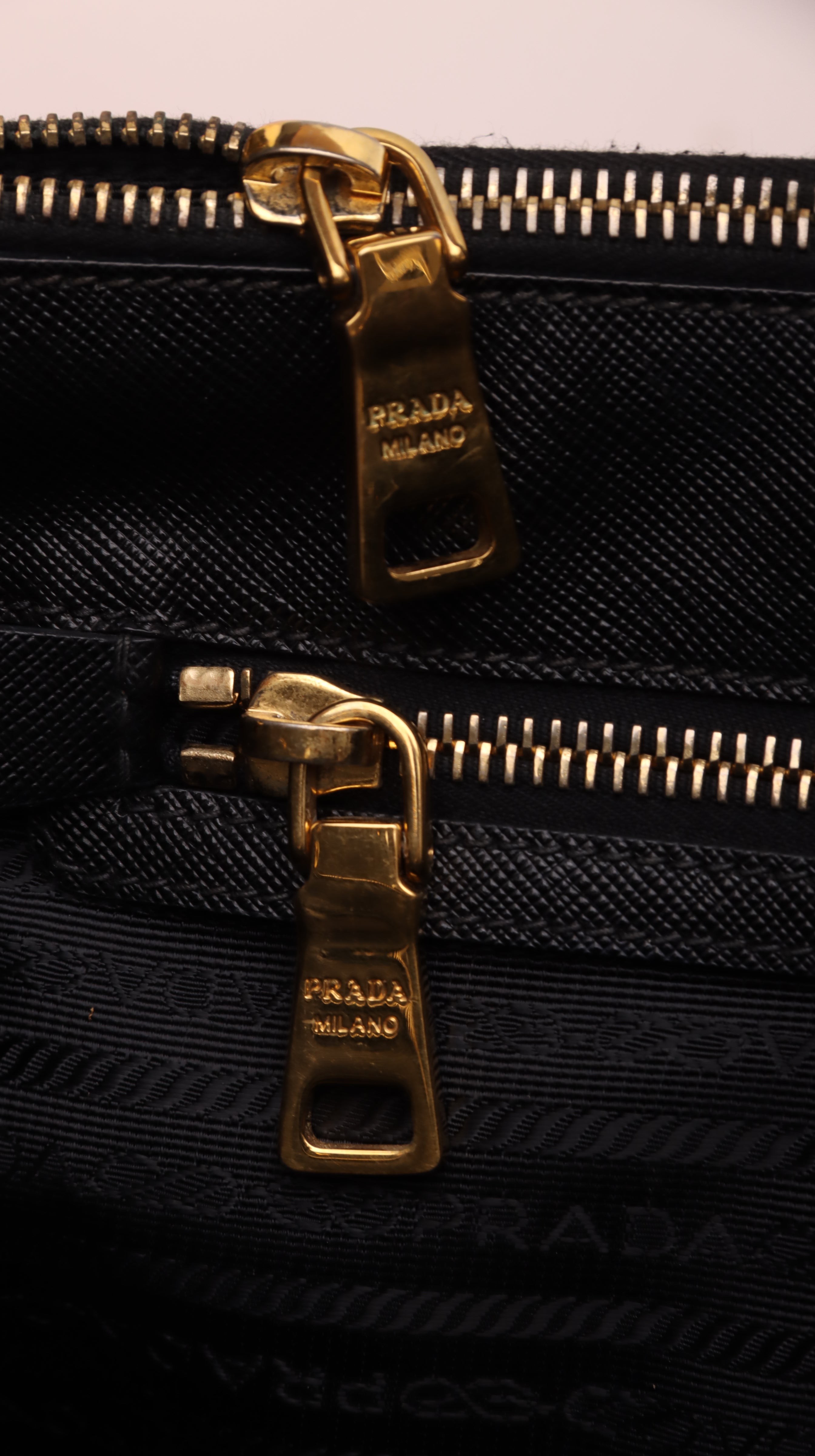 Prada Galleria Saffiano Shoulder Bag - Black