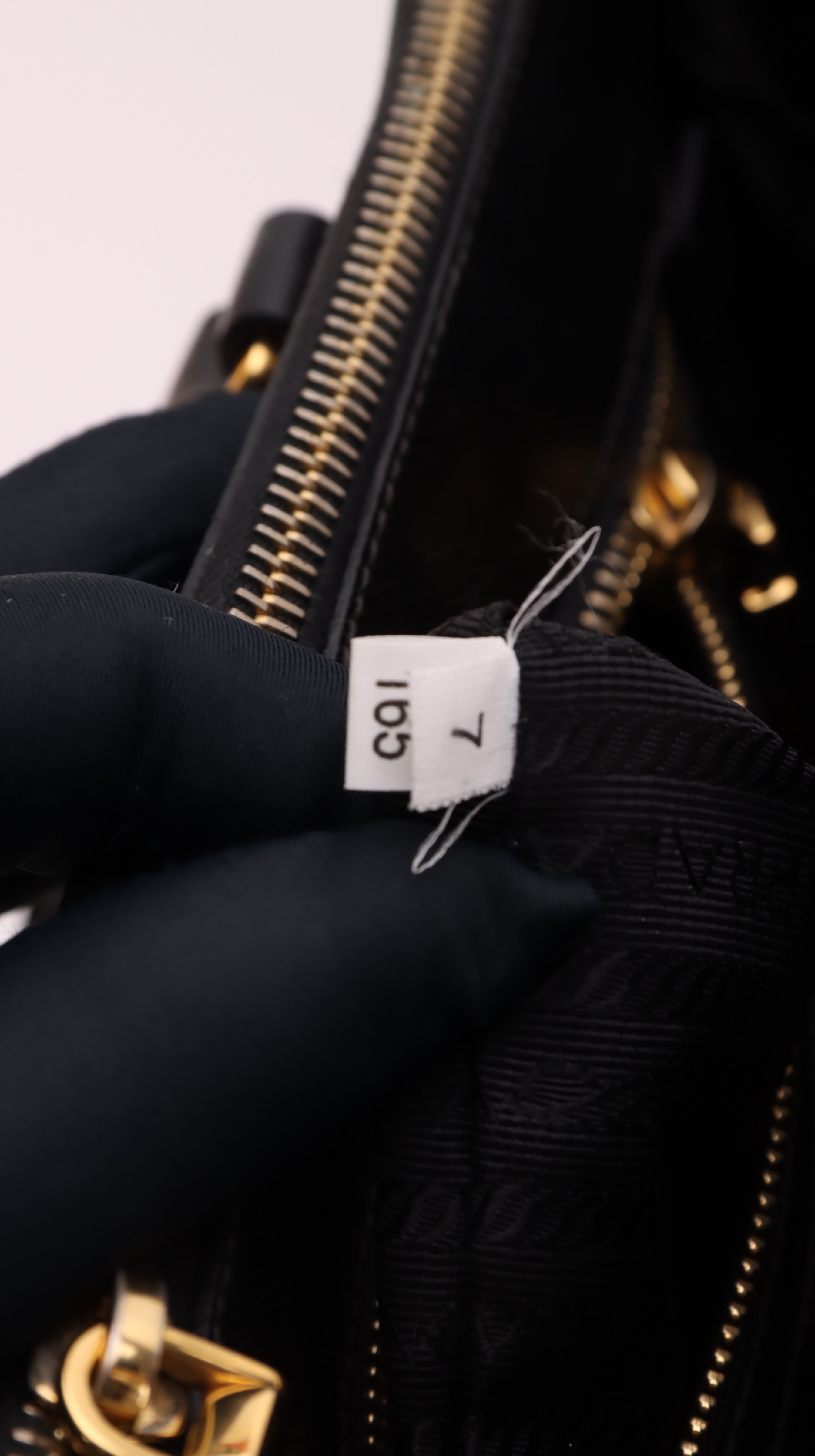 Prada Galleria Saffiano Shoulder Bag - Black