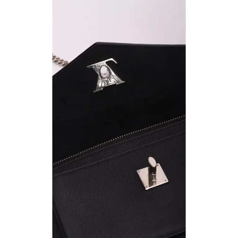 Louis Vuitton (LV) Lockme