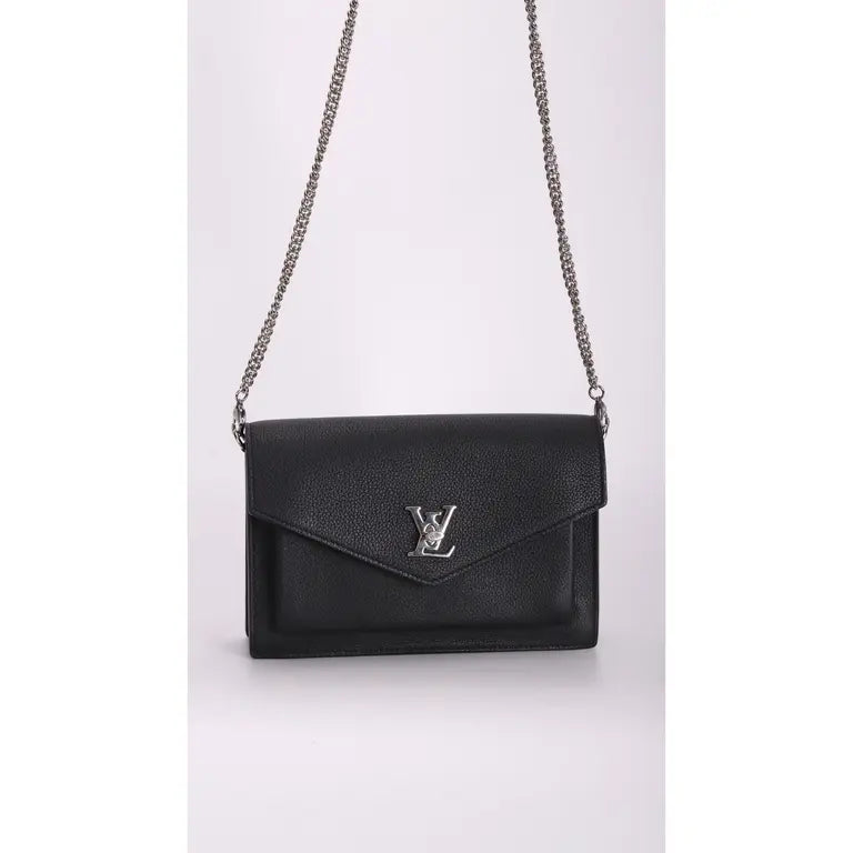 Louis Vuitton (LV) Lockme