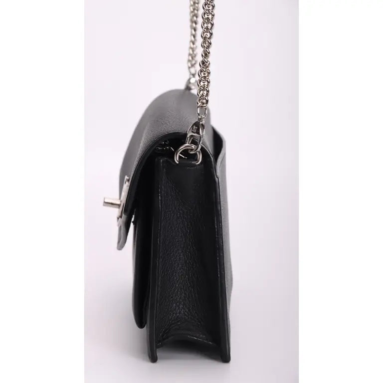 Louis Vuitton (LV) Lockme