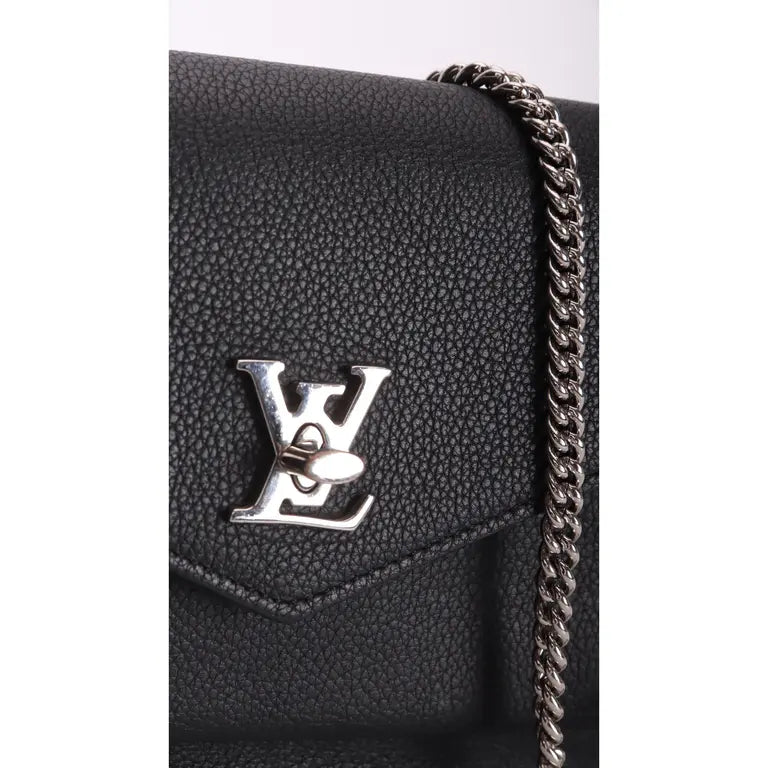 Louis Vuitton (LV) Lockme