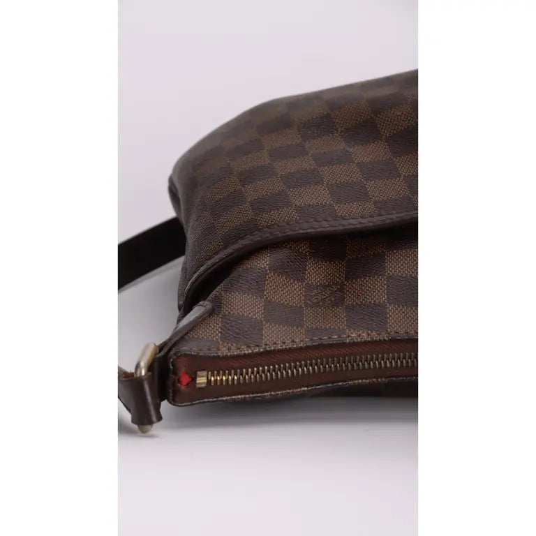 Louis Vuitton (LV) Bloomsbury