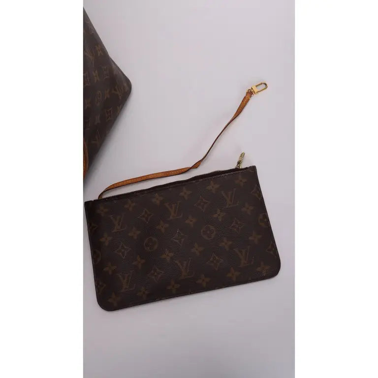 Louis Vuitton (LV) Neverfull