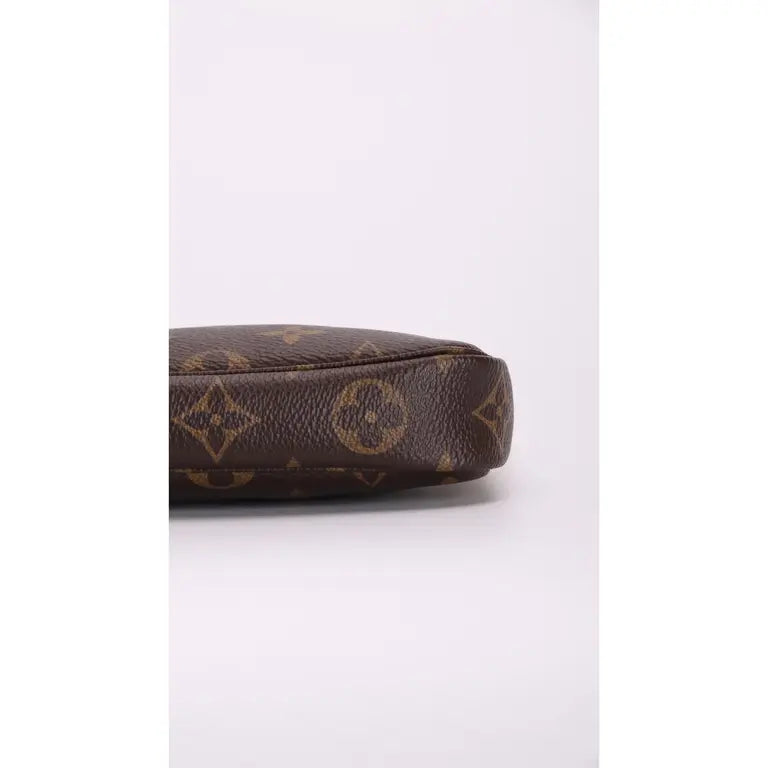 Louis Vuitton (LV) Accessories