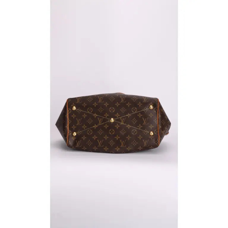 Louis Vuitton (LV) Tivoli