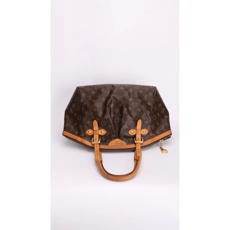 Louis Vuitton (LV) Tivoli