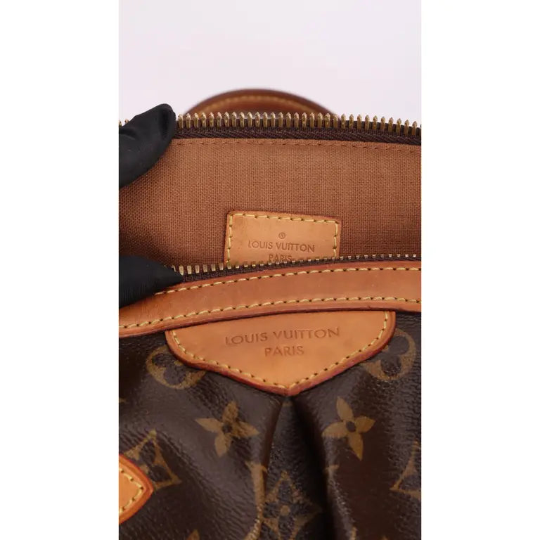 Louis Vuitton (LV) Tivoli