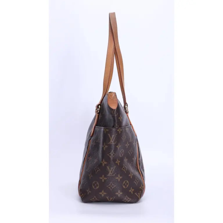 Louis Vuitton (LV) Totally