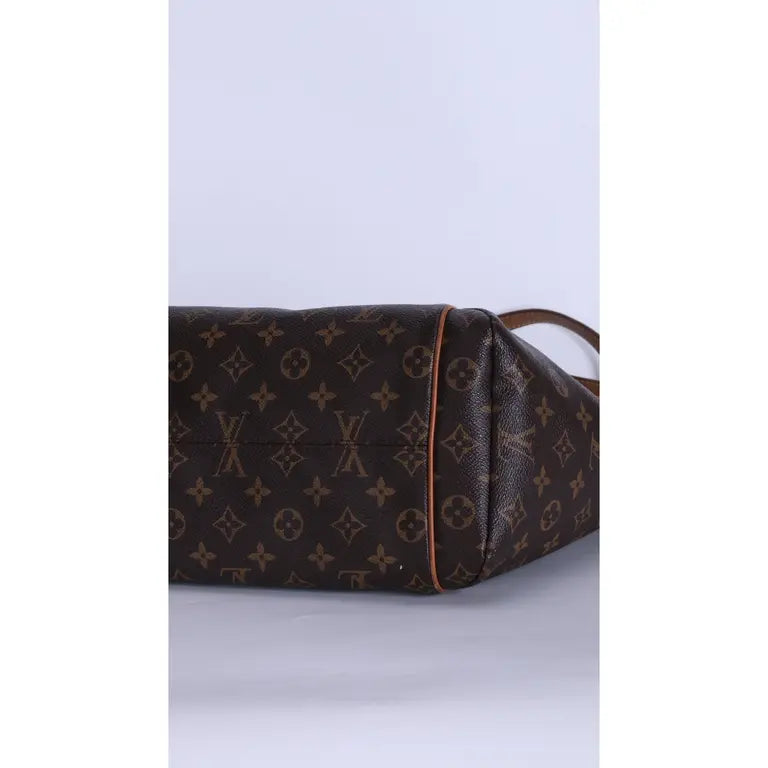 Louis Vuitton (LV) Totally